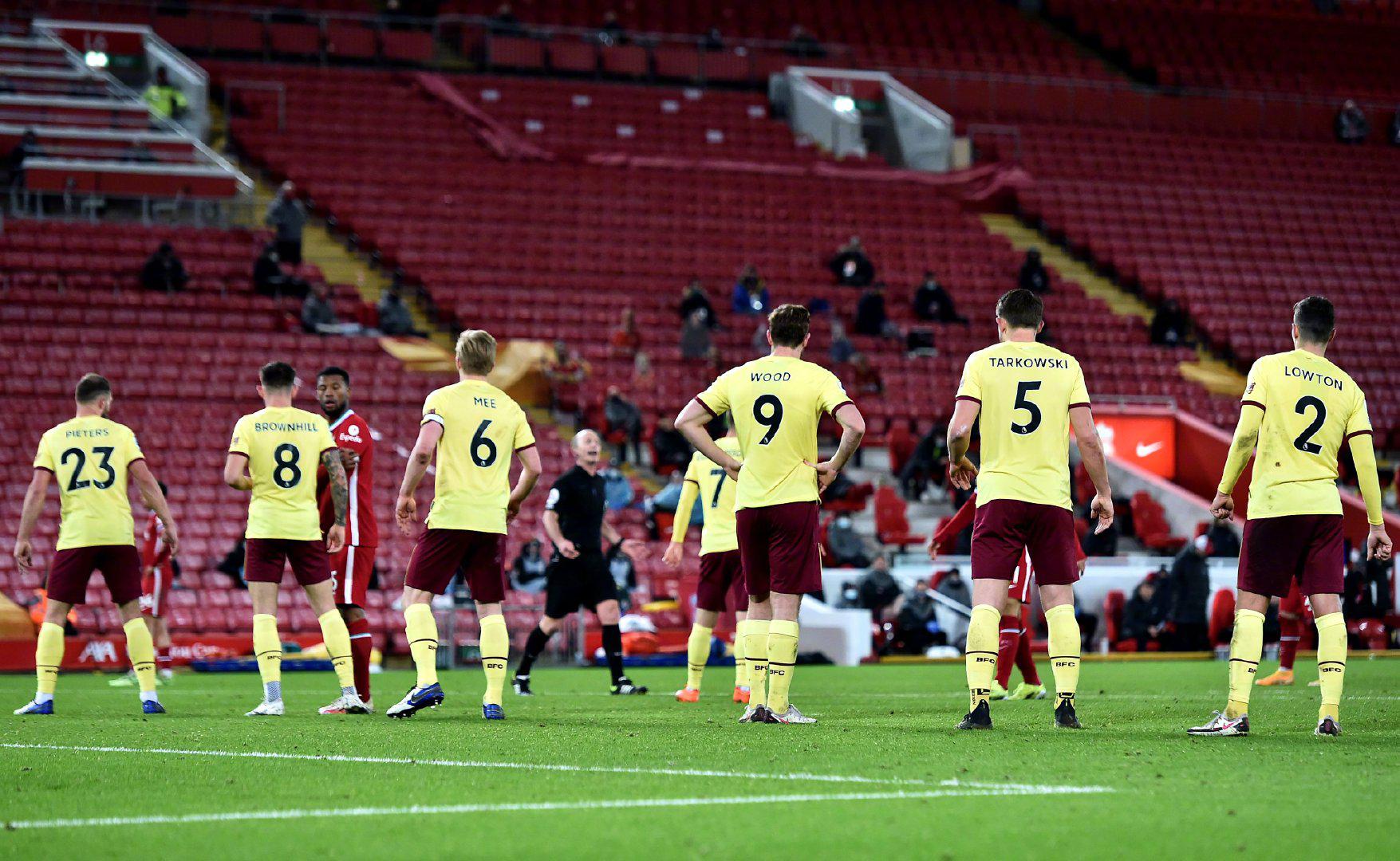 莫里斯的领 莫里斯的领